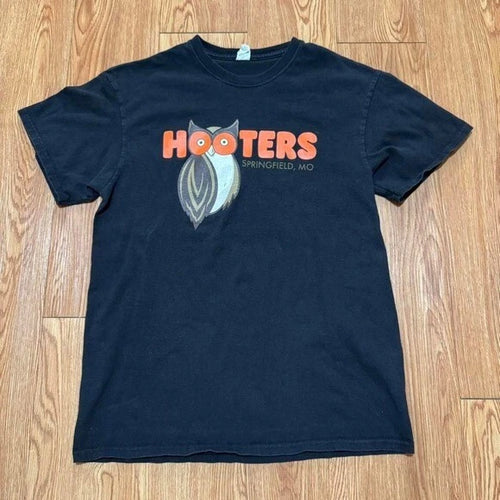 2000s Y2K Hooters Makes You Happy Owl Black Shirt Size Medium