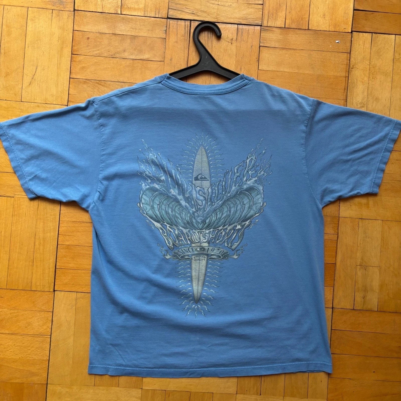 Vintage Quiksilver Boardshorts Since 1970 Surf Graphic T-Shirt Blue Size S Y2K