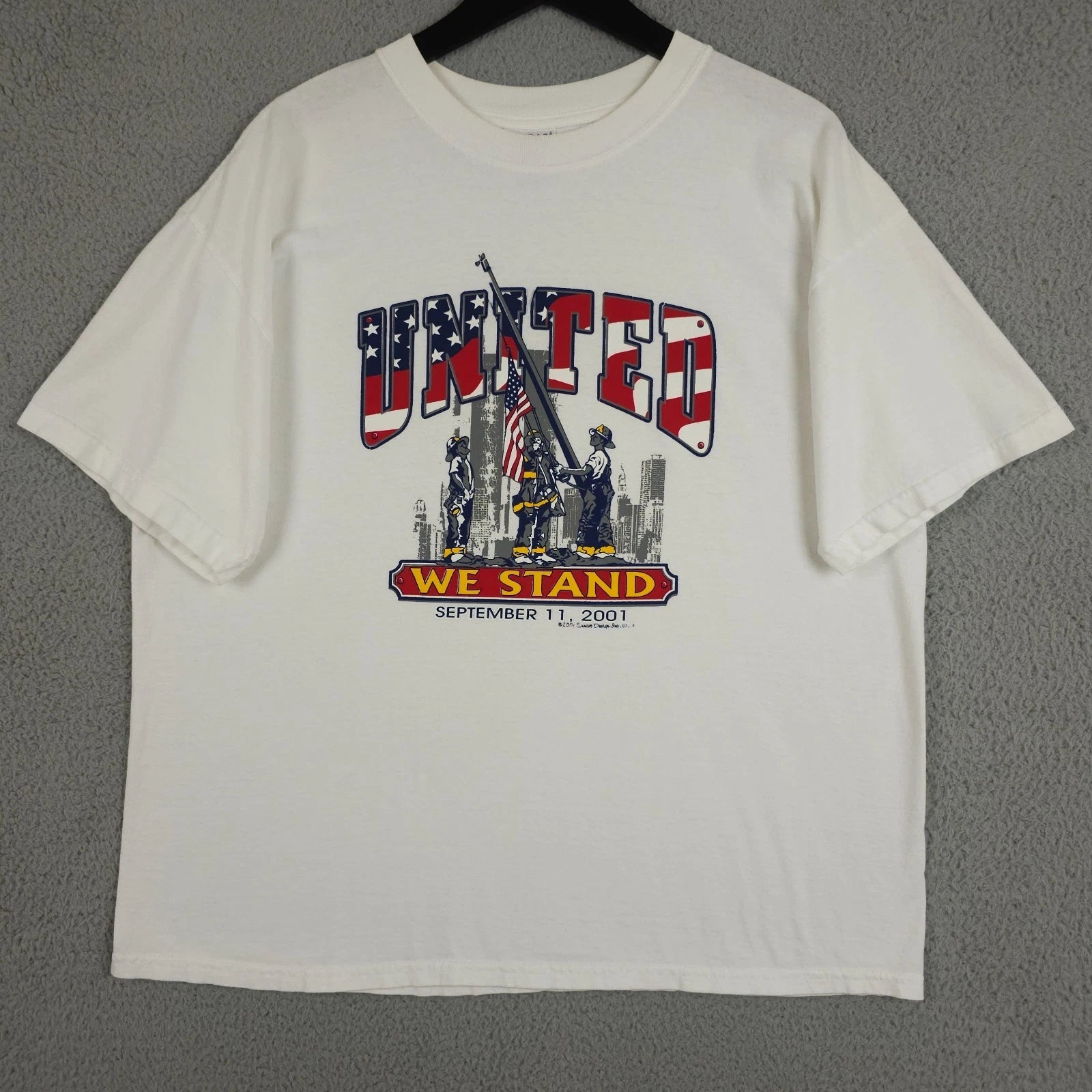 Vintage 9/11 Shirt Mens XL White United We Stand Twin Towers FDNY 2001 Y2K NYC