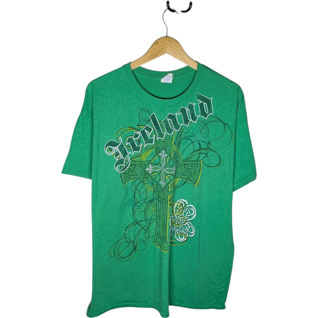 Y2K Ireland Graphic T Shirt Green Men’s XL Shamrock Cross St Patrick’s Day Tee