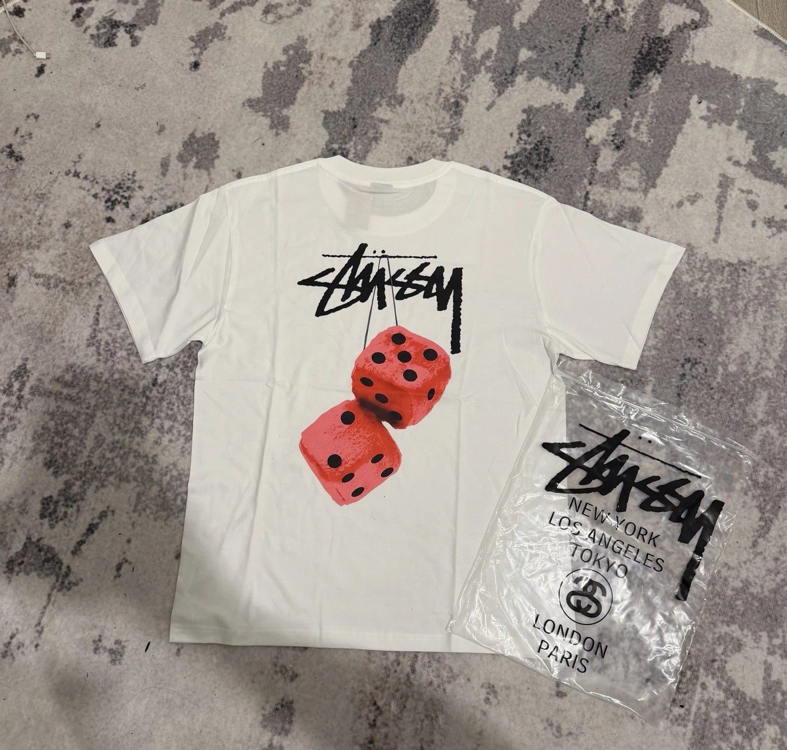 Stüssy Red Dice Graphic Tee Medium M Streetwear Y2K Skate T-Shirt Rare Box Logo