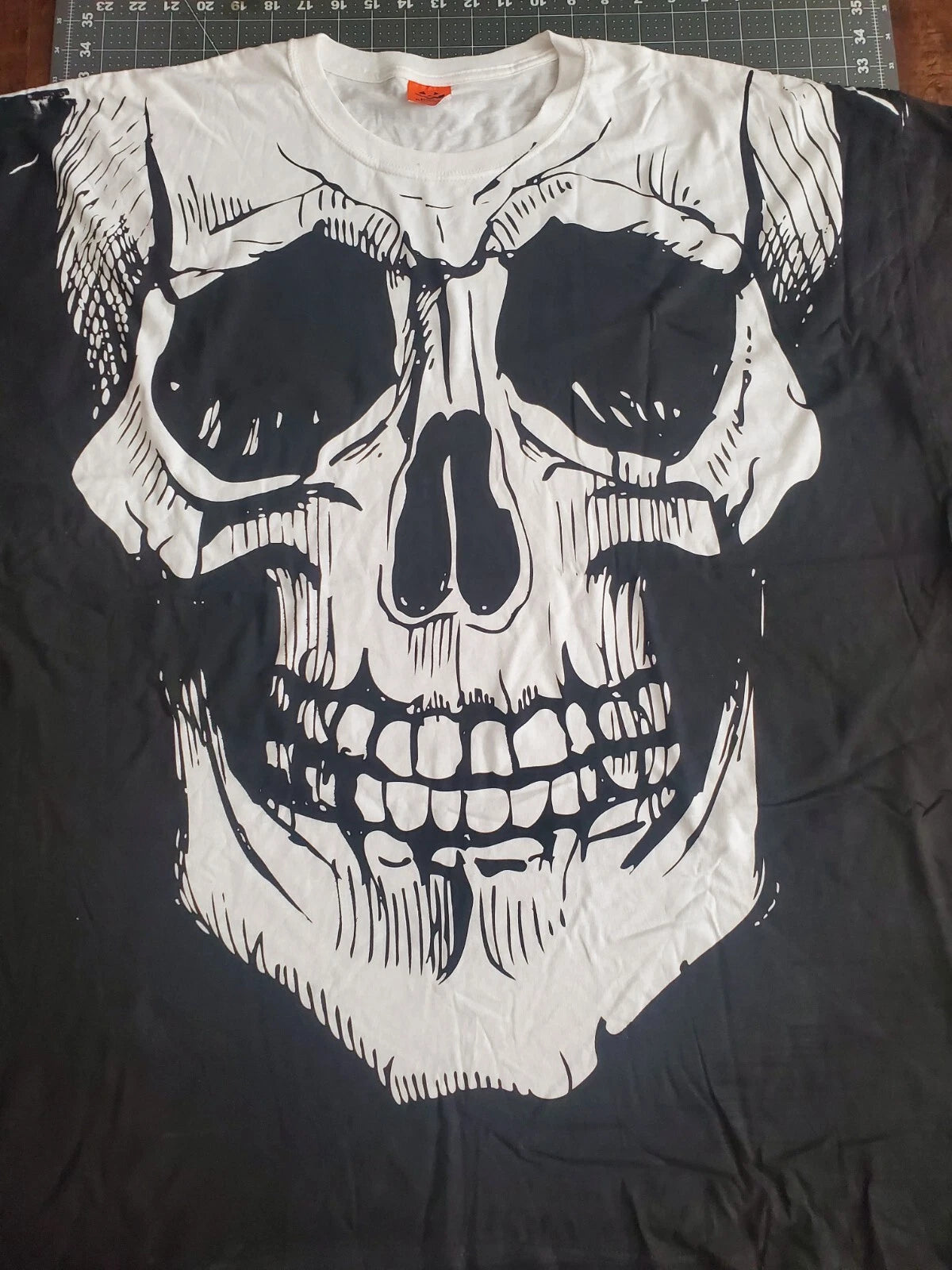 Vintage Y2K T shirt Happy Halloween Flaming Skull White Back New 3XL XXXL Haunt