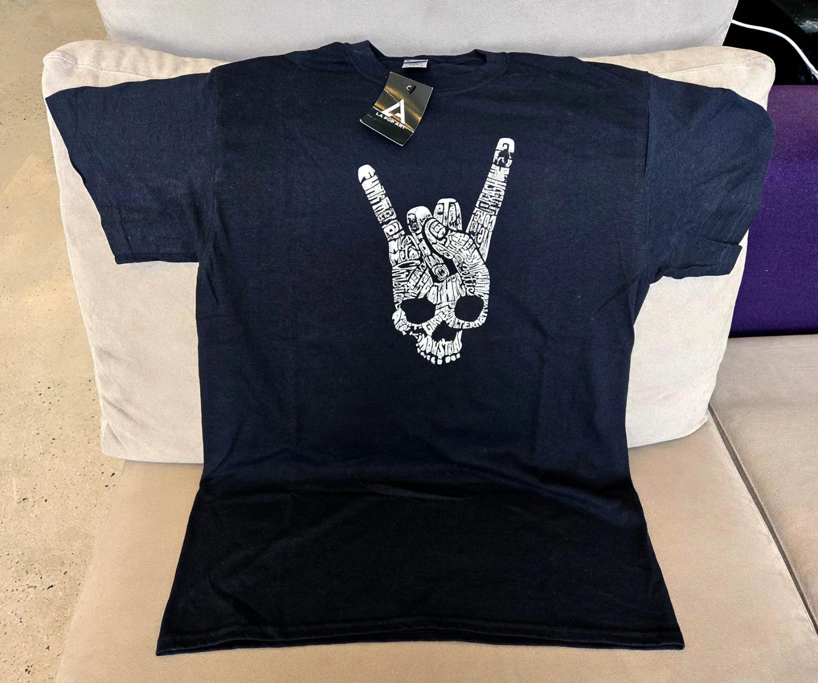 LA Pop Art Heavy Metal Skull Horns T-shirt - Black, Men's Med, New with Tags