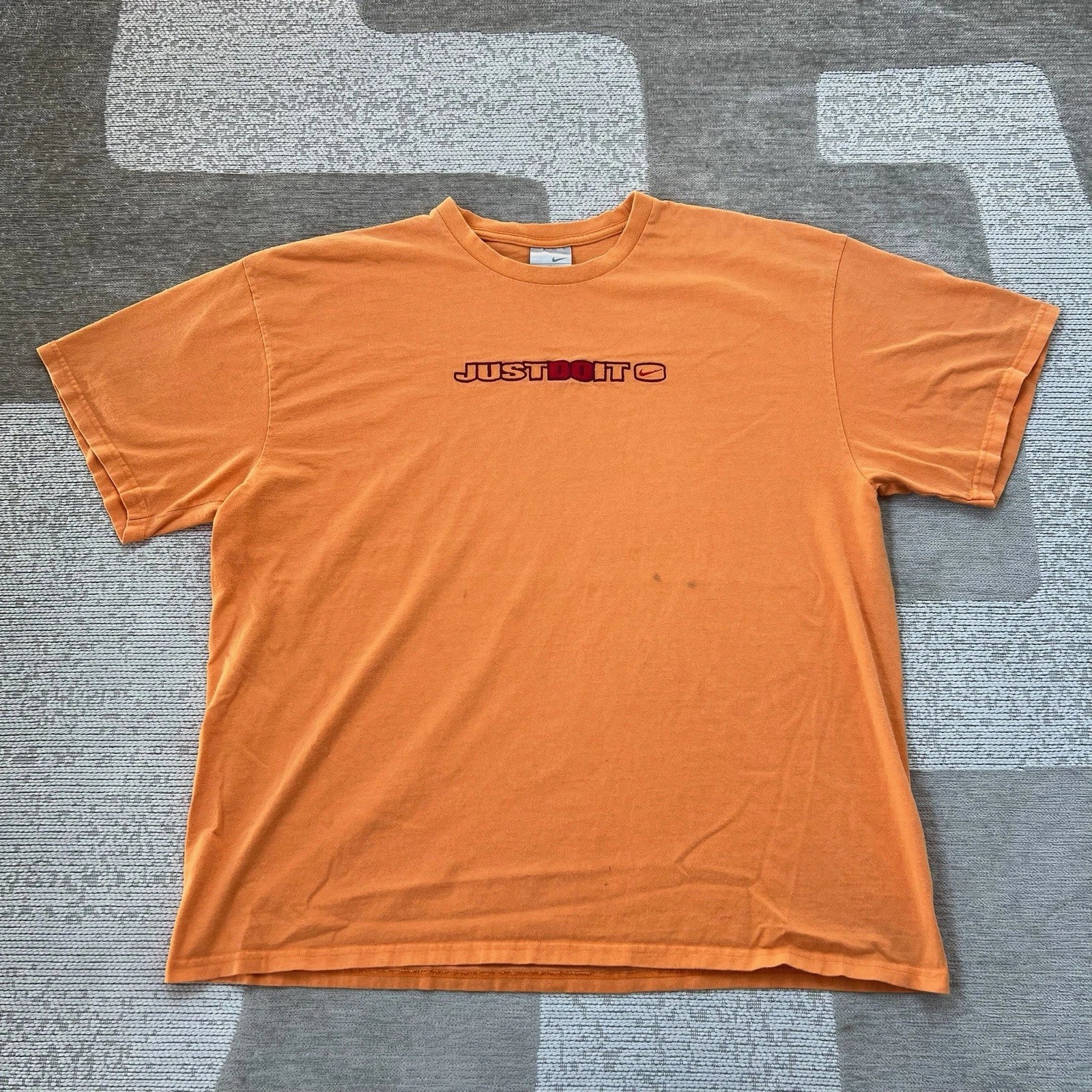Vintage Nike Swoosh T-Shirt Y2K Mens XL Just Do It Logo Embroidery Orange