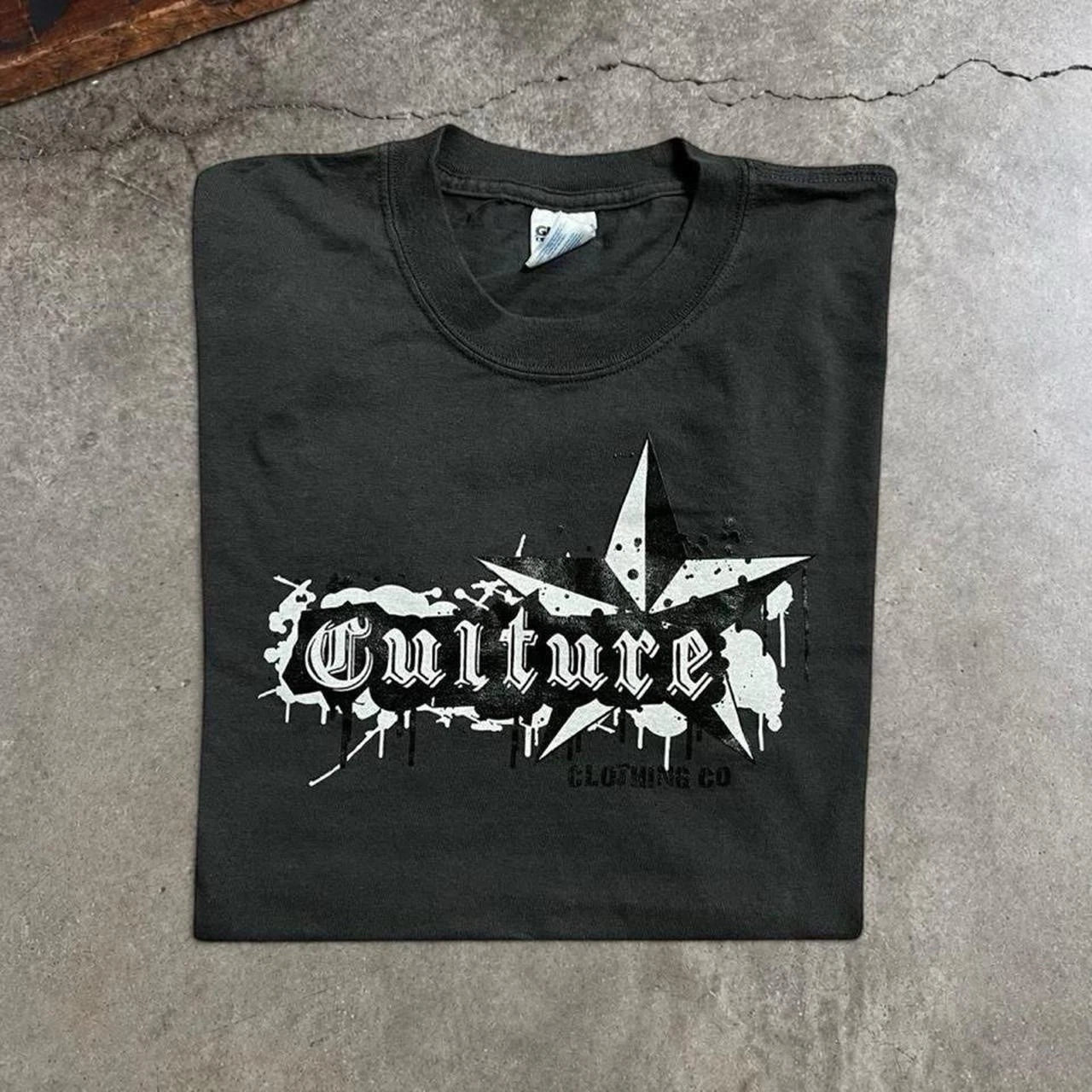Vintage Y2K Culture Skater Tee