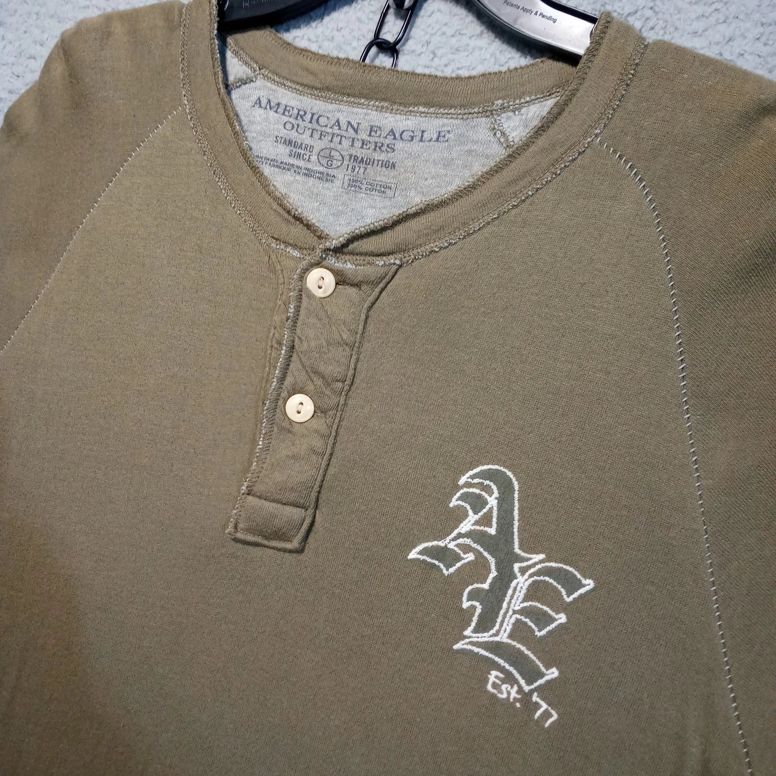American Eagle Shirt Mens Y2K Henley Long Sleeve XL Brown Lined Grunge Preppy