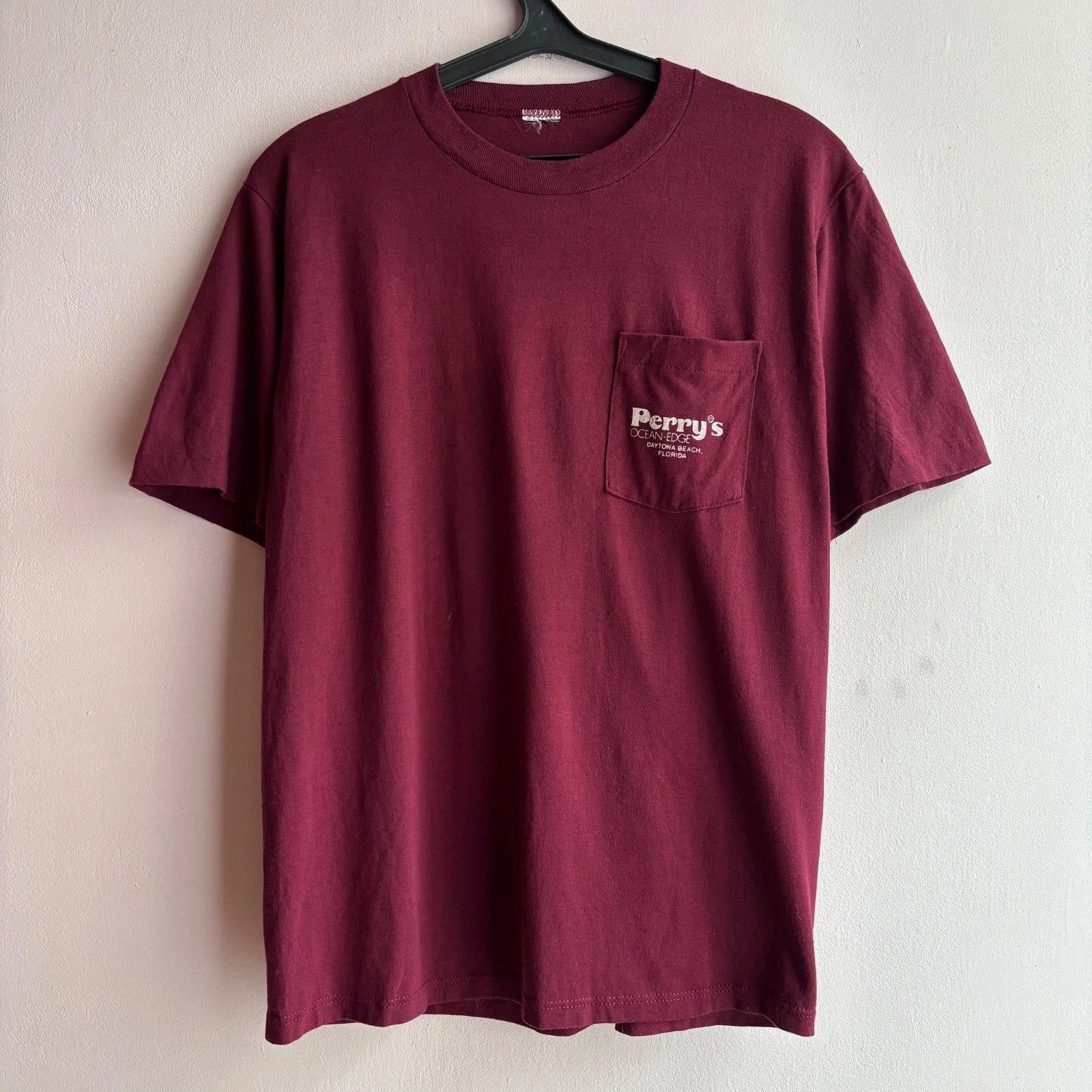 Vintage 80s Perry’s Ocean Edge Daytona Beach Florida Pocket T Shirt USA L