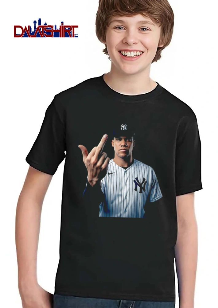 New York Yankees Juan Soto man wearing pinstripe jersey middle finger shirt