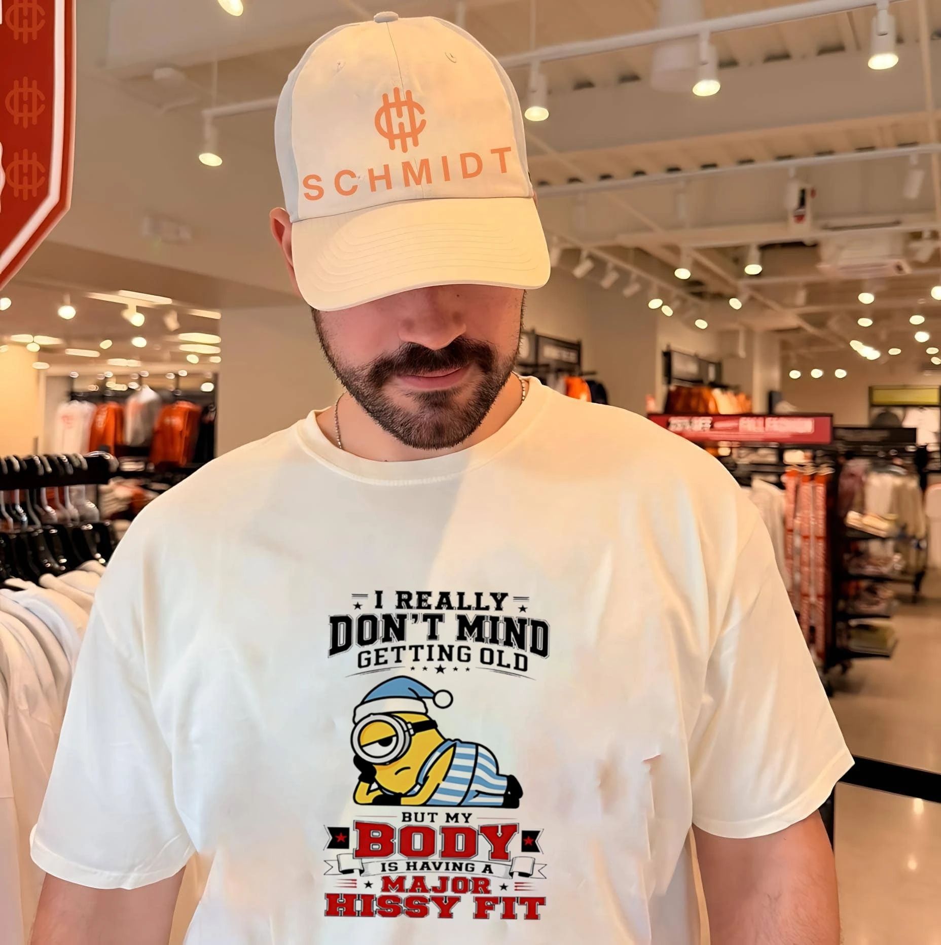 Minion I Really Don’t Mind Getting Older but My Body Is Having a Major Hissy Fit shirt