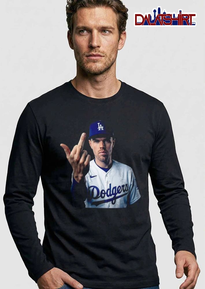 Los Angeles Dodgers Freddie Freeman man wearing Dodgers jersey middle finger shirt