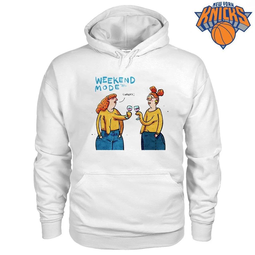 Weekend Mode Toasting Wine Glasses Redhair Girls Cartoon Fun Cheerful Graphic Shirt