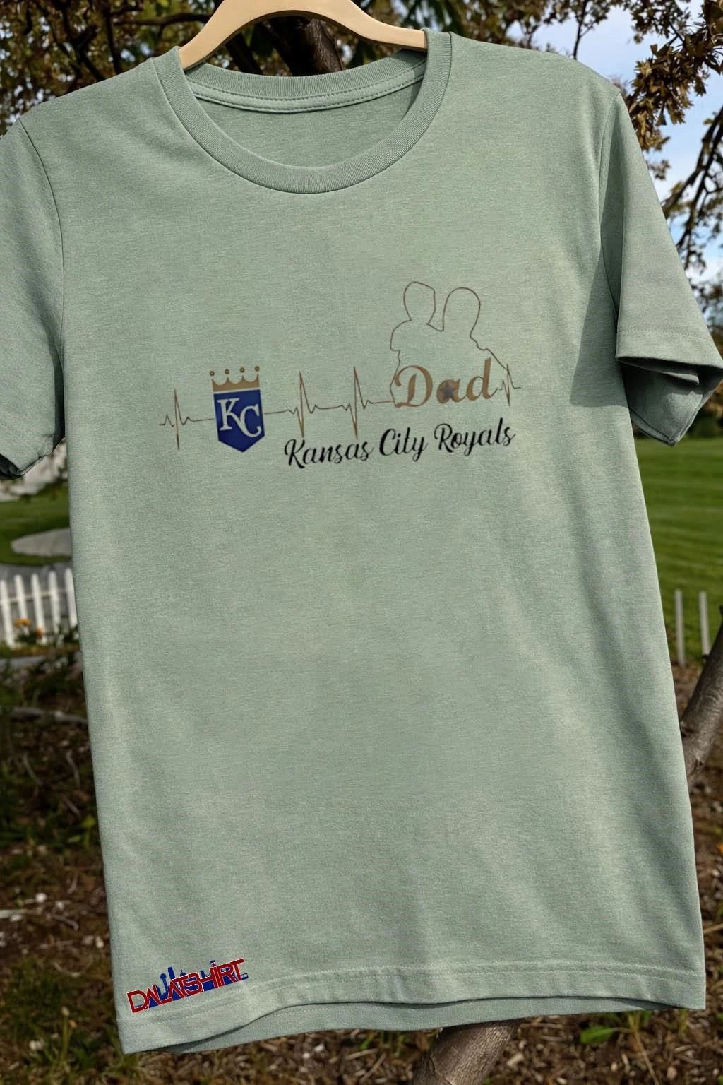Kansas City Royals This Is What An Awesome Dad Looks Like shirt