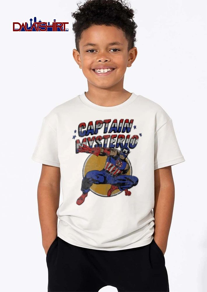 Captain Mysterio wrestler wearing America costume shirt