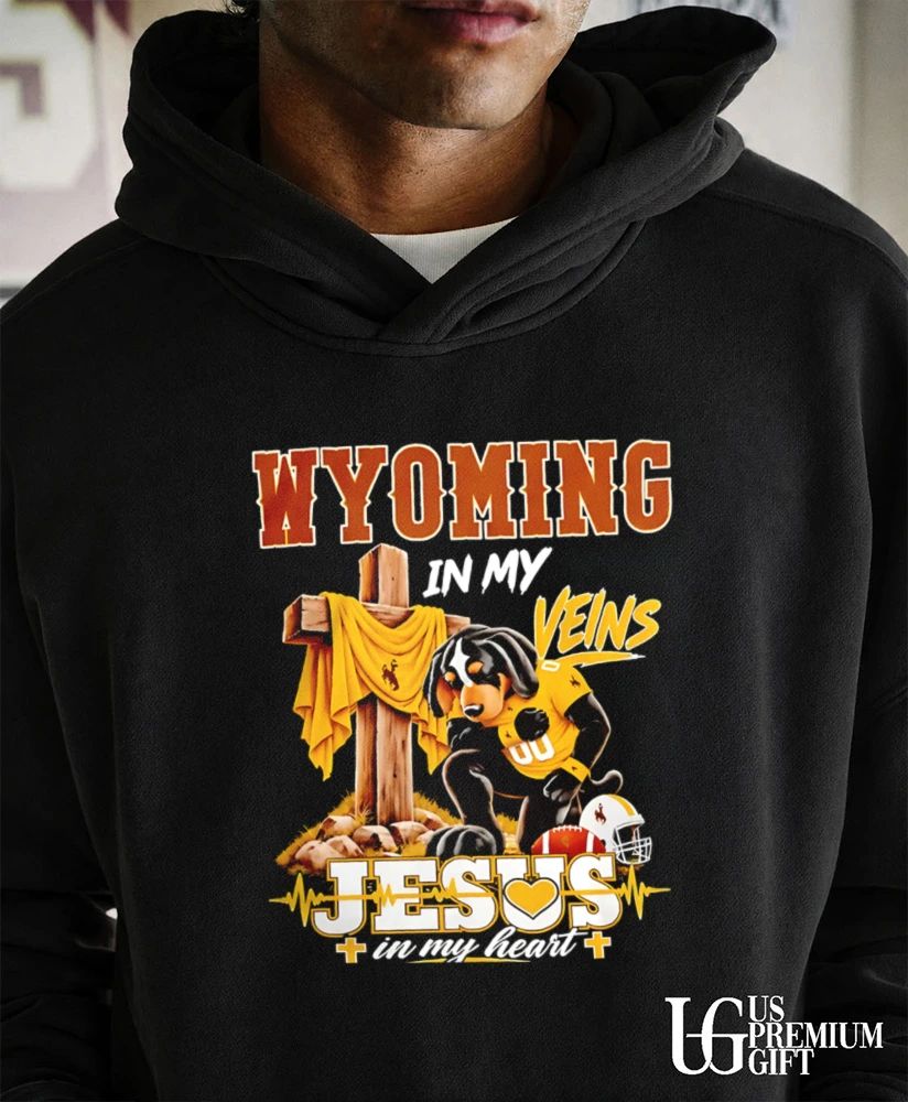 Wyoming Cowboys Dog In My Veins Jesus In My Heart Faith Football mascot shirt