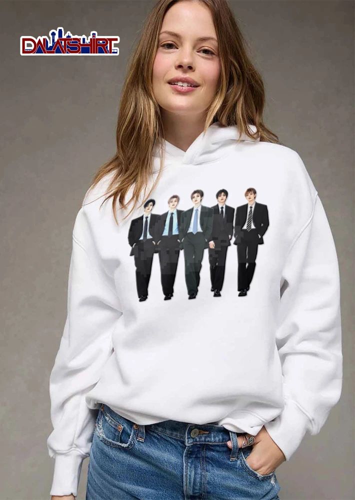 Zhu Zhixin Su Xinhao Zhang Ji Zhang Zeyu Zuo Hang five men wearing suits walking shirt