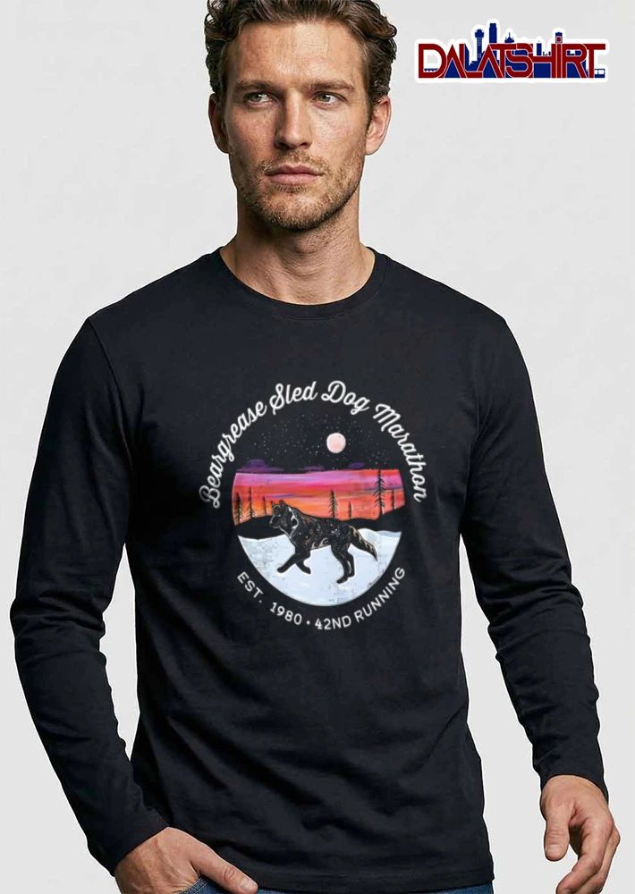 Beargrease Sled Dog Marathon 1980 42 patterned wolf running snowy landscape shirt