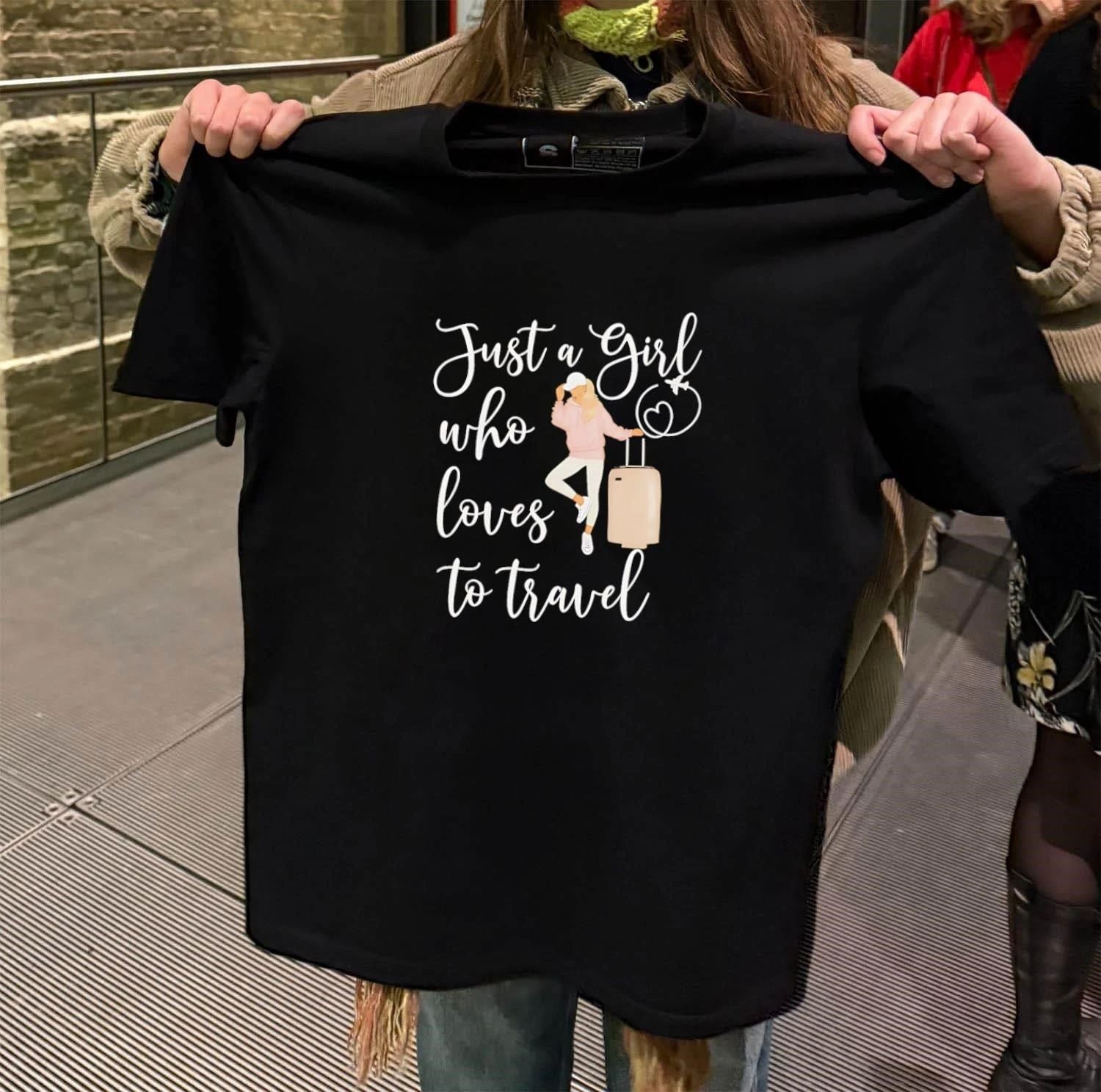 Just a girl who loves to travel shirt