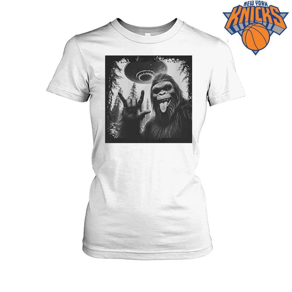 Bigfoot Rock On Sign Hand Gesture UFO Abduction Forest Graphic Shirt (1)